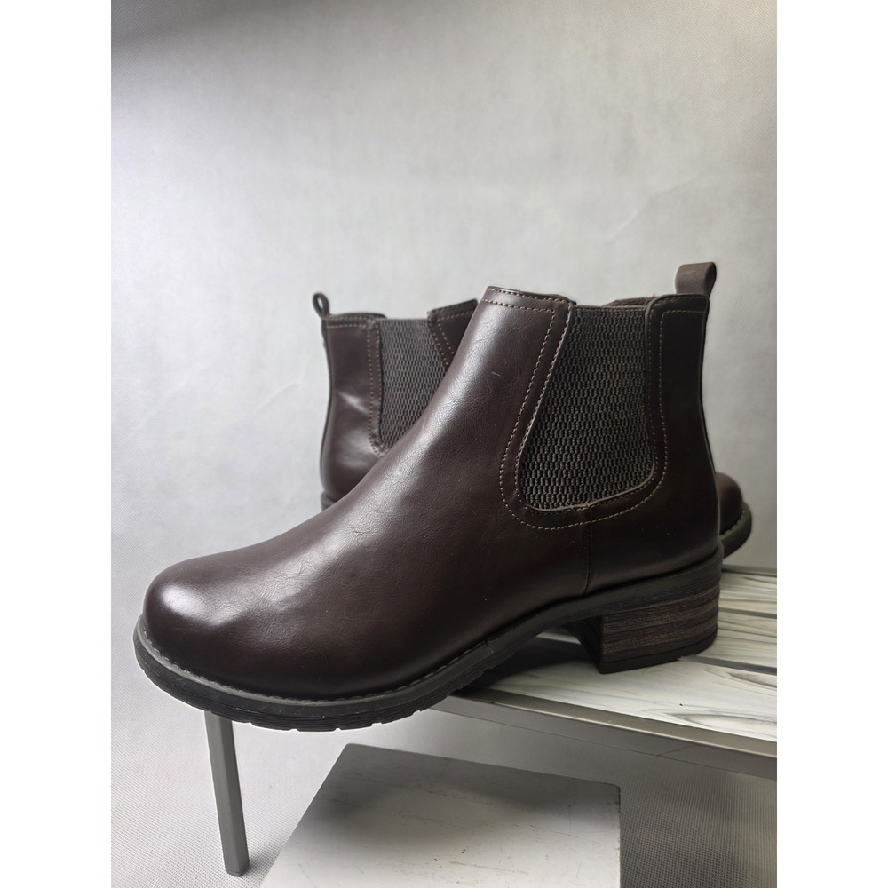 EASTLAND Brown 1/2" Platform Chelsea Boots Jasmine 2149-04 Size 9M Women's